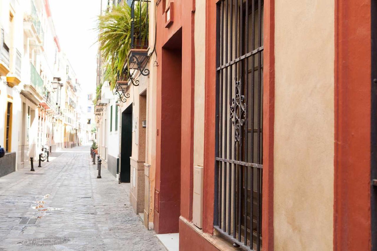 Charming Apartment With Pool And Garage Sevilla Dış mekan fotoğraf